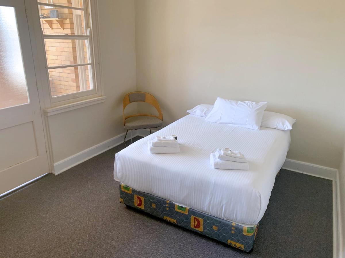Port Macquarie Hotel Экстерьер фото