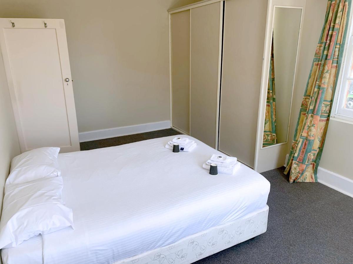 Port Macquarie Hotel Экстерьер фото
