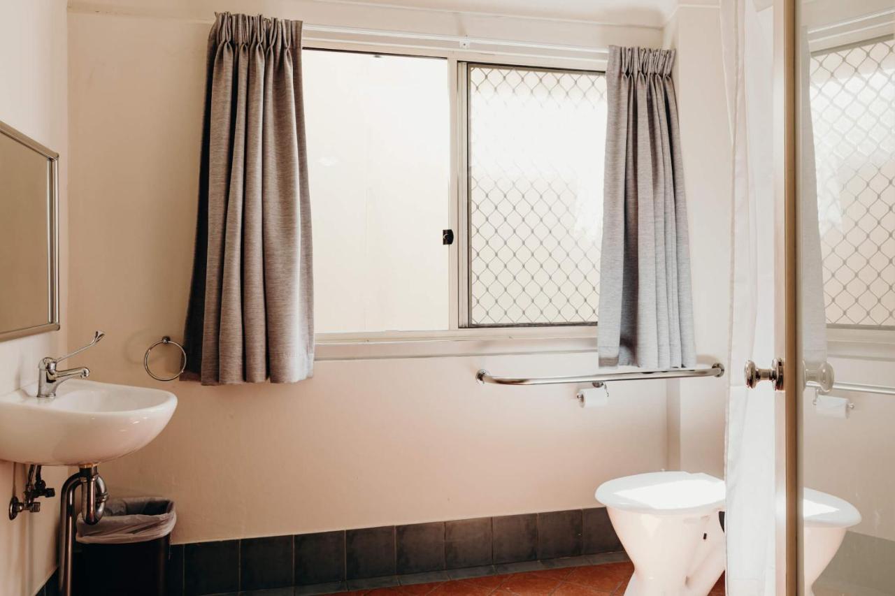 Port Macquarie Hotel Экстерьер фото