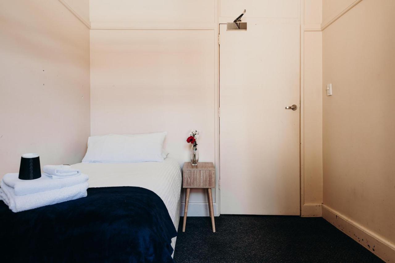 Port Macquarie Hotel Экстерьер фото