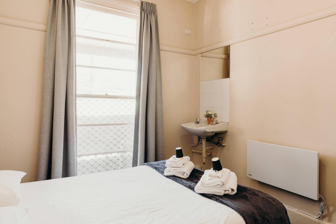 Port Macquarie Hotel Экстерьер фото