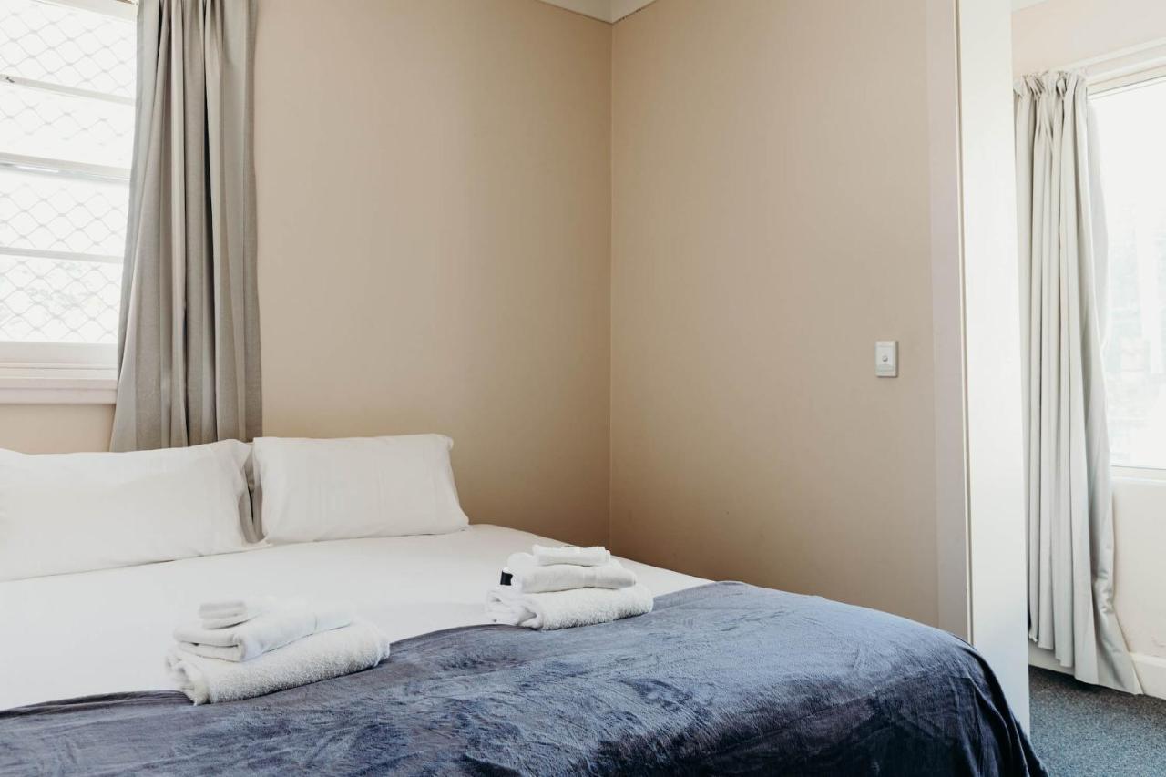 Port Macquarie Hotel Экстерьер фото